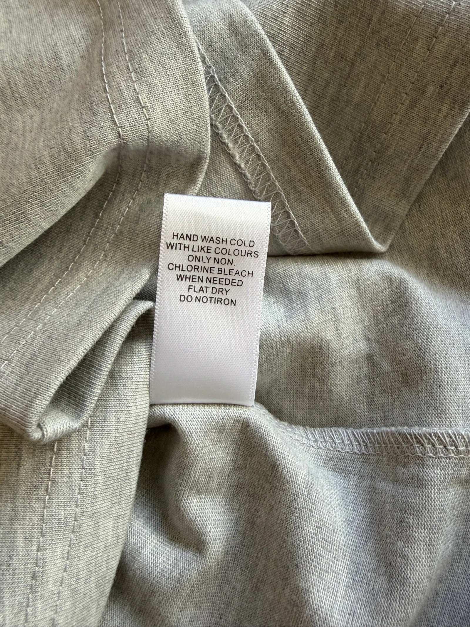 Essential T-shirt – photo 6